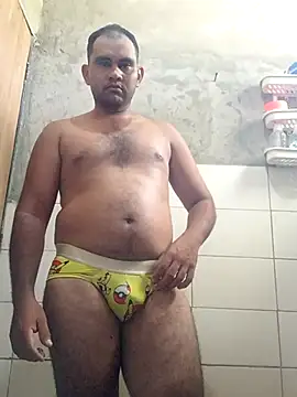 Snapshot of travieso2893 chatting on March 3, 2025, 6:35 pm travieso2893 online show from March 3, 2025, 6:35 pm