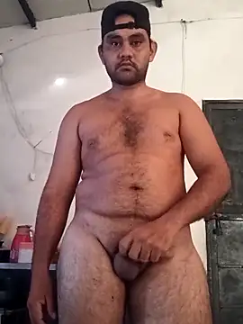 Snapshot of travieso2893 chatting on December 1, 2025, 12:06 pm travieso2893 online show from December 1, 2025, 12:06 pm