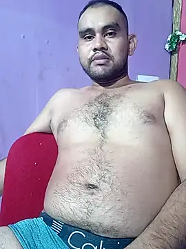 Snapshot of travieso2893 chatting on December 30, 2024, 3:25 am travieso2893 online show from December 30, 2024, 3:25 am