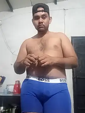 Snapshot of travieso2893 chatting on November 29, 2025, 3:28 am travieso2893 online show from November 29, 2025, 3:28 am