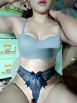 Henie x online show from December 27, 2024, 5:37 pm