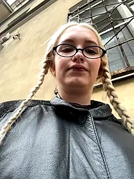 Milkyy wway online show from October 2, 2025, 7:34 am