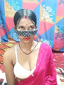 Poojadasxx online show from September 8, 2025, 4:28 pm