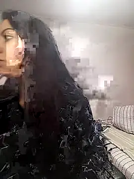 saralunabella online show from October 8, 2025, 8:31 pm