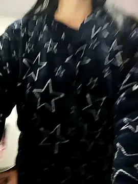 saralunabella online show from October 4, 2025, 8:21 pm