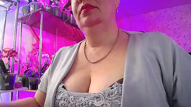  Sweet Woman online show from March 15, 2025, 8:15 am