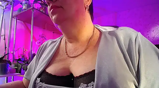  Sweet Woman online show from February 19, 2025, 1:50 pm