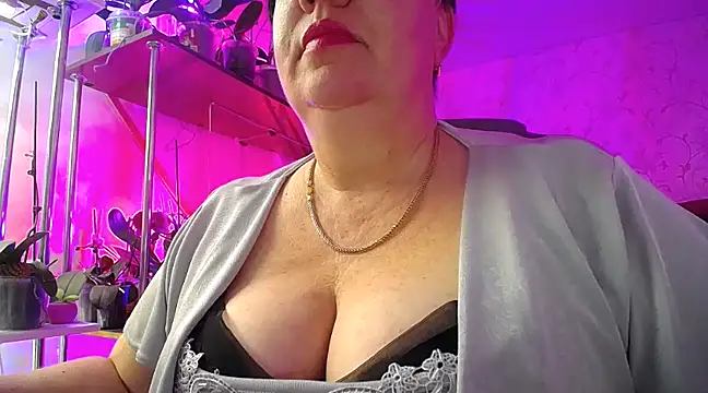 Sweet Woman online show from February 8, 2025, 12:50 pm
