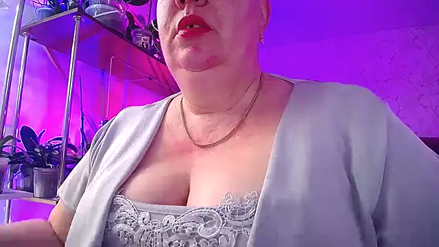  Sweet Woman online show from February 23, 2026, 1:44 pm