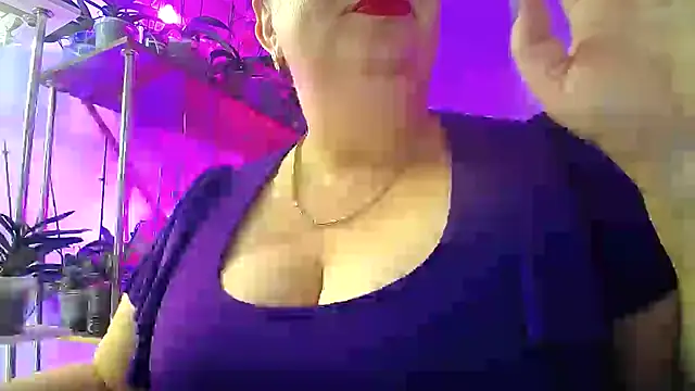  Sweet Woman online show from November 11, 2025, 6:52 am