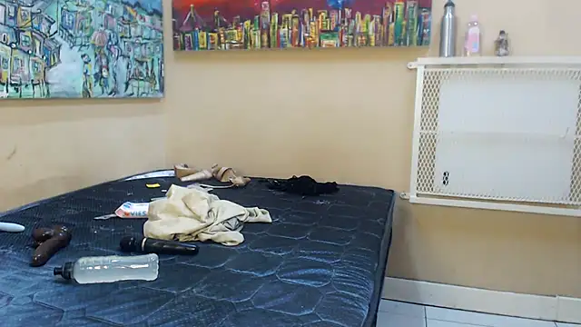 CaramelDelux27 online show from March 11, 2025, 6:52 am