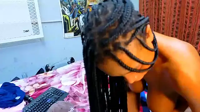 CaramelDelux27 online show from October 6, 2025, 3:24 pm