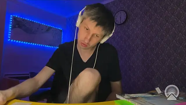 Aki-Laky online show from January 11, 2026, 7:32 pm