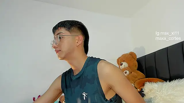 Snapshot of maxx_cortes chatting on February 6, 2025, 4:53 am maxx cortes online show from February 6, 2025, 4:53 am