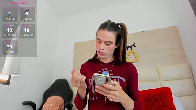 brittany smithh online show from September 9, 2025, 2:04 pm