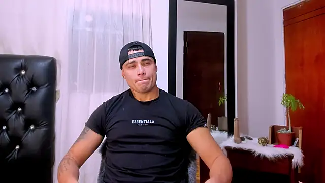 Snapshot of connorsmiith_26 chatting on January 30, 2025, 7:04 pm connorsmiith 26 online show from January 30, 2025, 7:04 pm