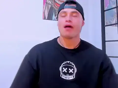 Snapshot of connorsmiith_26 chatting on February 28, 2025, 4:10 pm connorsmiith 26 online show from February 28, 2025, 4:10 pm