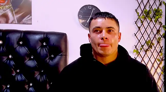 Snapshot of connorsmiith_26 chatting on February 18, 2025, 12:06 pm connorsmiith 26 online show from February 18, 2025, 12:06 pm