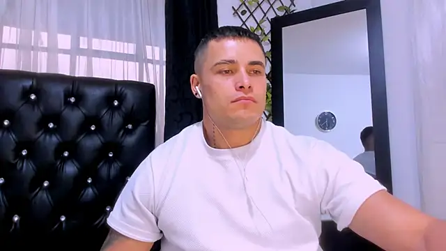 Snapshot of connorsmiith_26 chatting on February 5, 2025, 11:23 am connorsmiith 26 online show from February 5, 2025, 11:23 am