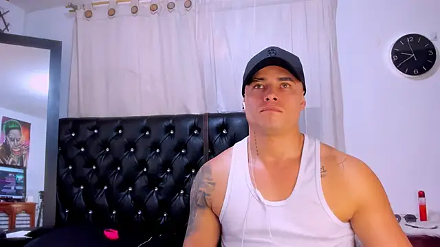 Snapshot of connorsmiith_26 chatting on February 4, 2025, 2:43 pm connorsmiith 26 online show from February 4, 2025, 2:43 pm