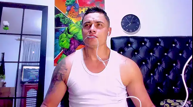 Snapshot of connorsmiith_26 chatting on February 27, 2025, 12:57 am connorsmiith 26 online show from February 27, 2025, 12:57 am