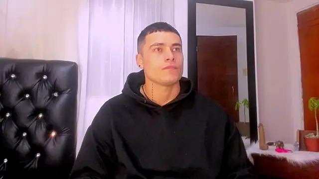 Snapshot of connorsmiith_26 chatting on January 29, 2025, 12:02 pm connorsmiith 26 online show from January 29, 2025, 12:02 pm