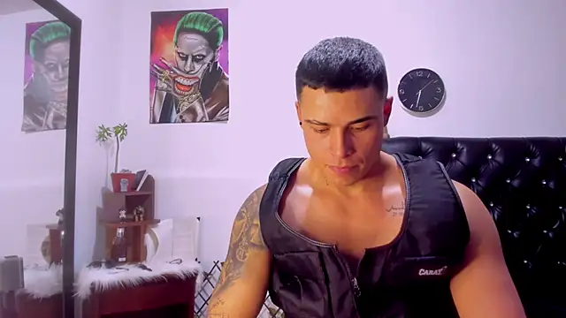 Snapshot of connorsmiith_26 chatting on January 7, 2025, 11:35 pm connorsmiith 26 online show from January 7, 2025, 11:35 pm