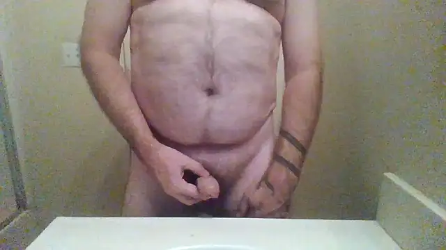 WatchinU82 online show from October 5, 2025, 5:09 am