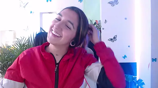 Lia-mitch online show from September 23, 2025, 5:42 pm