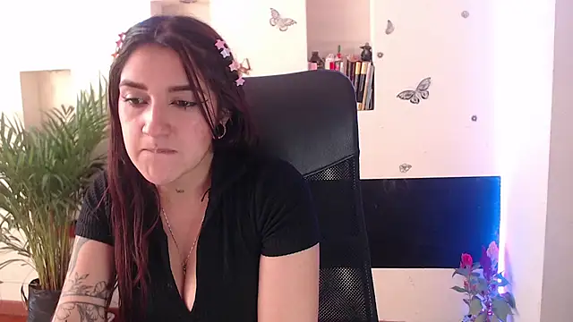 Lia-mitch online show from March 17, 2025, 8:19 pm