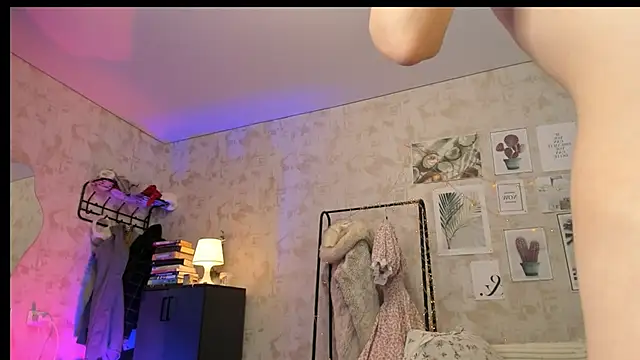 Snapshot of Luafy_Toddy chatting on November 13, 2025, 3:10 am Luafy Toddy online show from November 13, 2025, 3:10 am