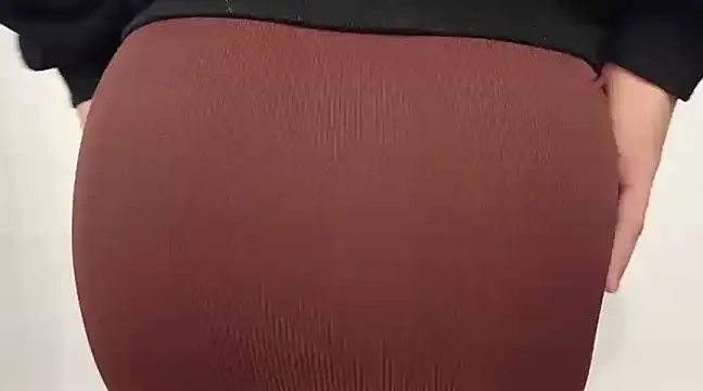 Snapshot of Bigass_skir chatting on December 21, 2024, 11:11 am Bigass skir online show from December 21, 2024, 11:11 am