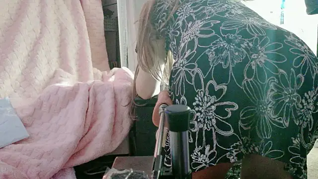 Snapshot of NinasNylonz chatting on September 26, 2025, 8:59 pm NinasNylonz online show from September 26, 2025, 8:59 pm