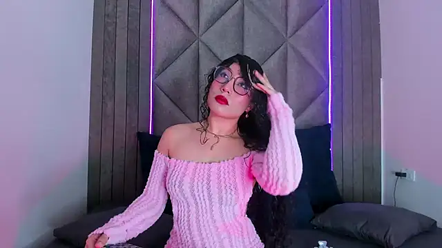 Snapshot of BriaConner_ chatting on March 5, 2025, 6:56 pm BriaConner  online show from March 5, 2025, 6:56 pm