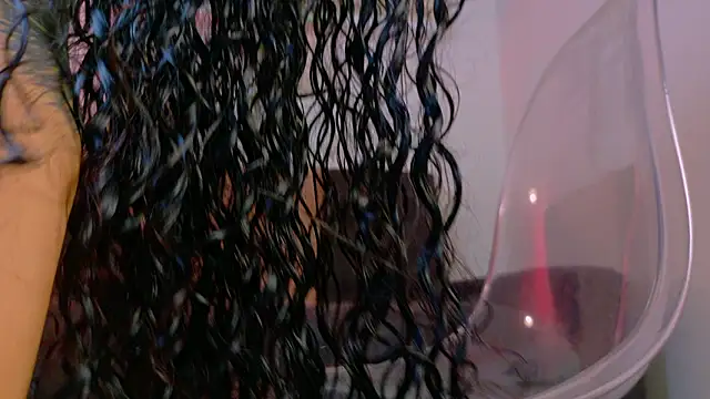 BriaConner  online show from March 4, 2026, 3:14 am