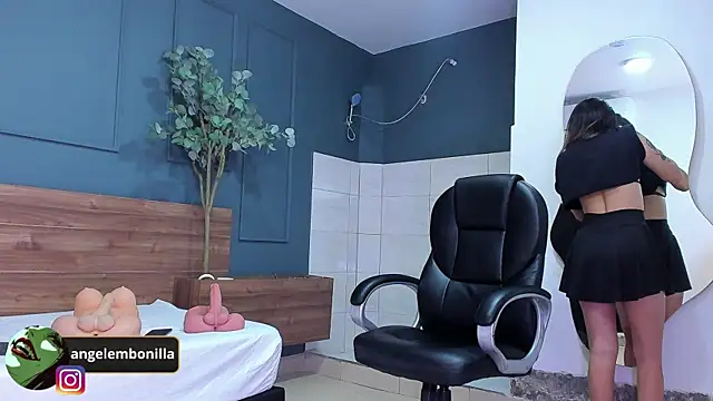 Snapshot of megan_morgan01 chatting on October 1, 2025, 11:47 am megan morgan01 online show from October 1, 2025, 11:47 am