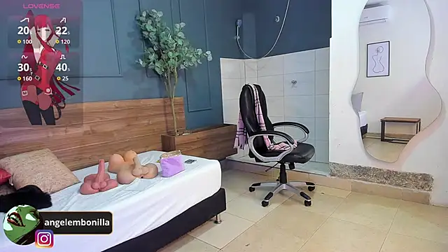 Snapshot of megan_morgan01 chatting on October 8, 2025, 12:39 pm megan morgan01 online show from October 8, 2025, 12:39 pm