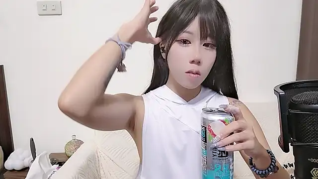 Fine-sand online show from November 14, 2025, 3:59 pm