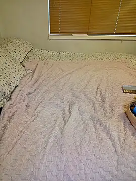 lilylove27 online show from October 19, 2025, 2:31 pm