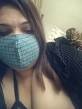 Naughty-Trisha online show from December 4, 2025, 5:56 pm