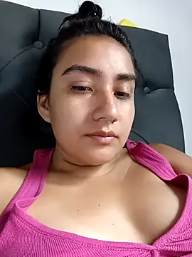 Hellen Alex online show from February 6, 2025, 3:41 pm