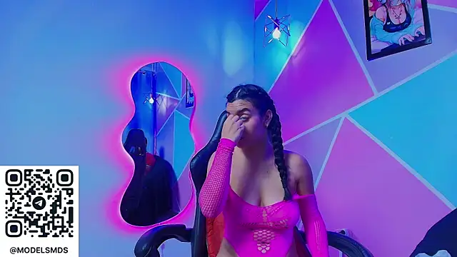 Snapshot of max_ashley_mds chatting on October 24, 2025, 1:54 pm max ashley mds online show from October 24, 2025, 1:54 pm