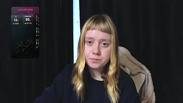 Snapshot of June_shy0 chatting on November 16, 2025, 8:08 am June shy0 online show from November 16, 2025, 8:08 am