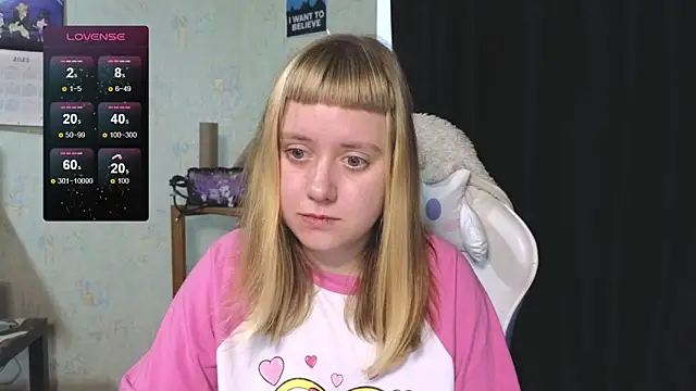 Snapshot of June_shy0 chatting on October 25, 2025, 6:56 am June shy0 online show from October 25, 2025, 6:56 am