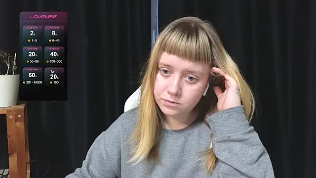 June shy0 online show from December 19, 2025, 8:06 am