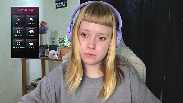 Snapshot of June_shy0 chatting on September 27, 2025, 7:03 am June shy0 online show from September 27, 2025, 7:03 am