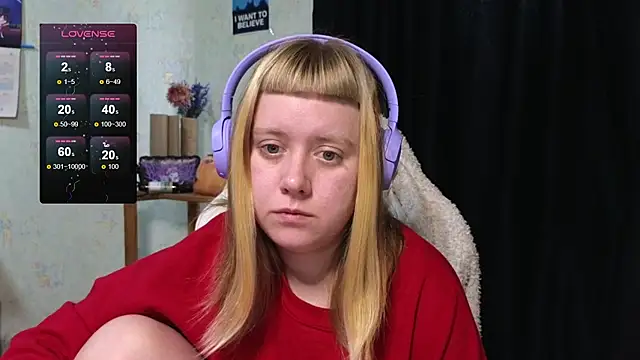 Snapshot of June_shy0 chatting on October 16, 2025, 11:51 am June shy0 online show from October 16, 2025, 11:51 am