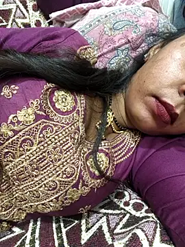 Snapshot of Sharmila-Singh chatting on October 21, 2025, 7:24 pm Sharmila-Singh online show from October 21, 2025, 7:24 pm