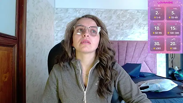 Snapshot of _isaabellaa chatting on October 27, 2025, 2:07 pm  isaabellaa online show from October 27, 2025, 2:07 pm