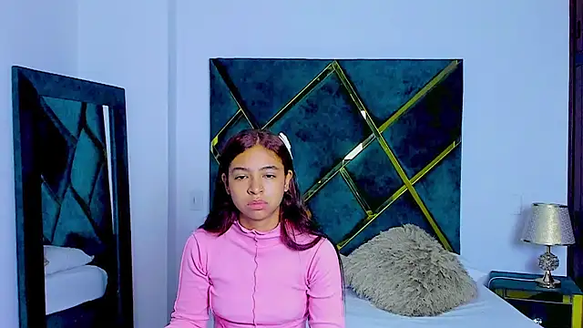 Snapshot of Criss_Ariana chatting on March 12, 2025, 11:43 am Criss Ariana online show from March 12, 2025, 11:43 am